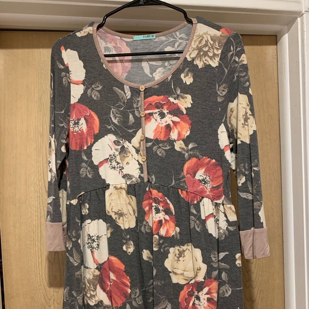 Lg PS Kate long sleeve pullover top.